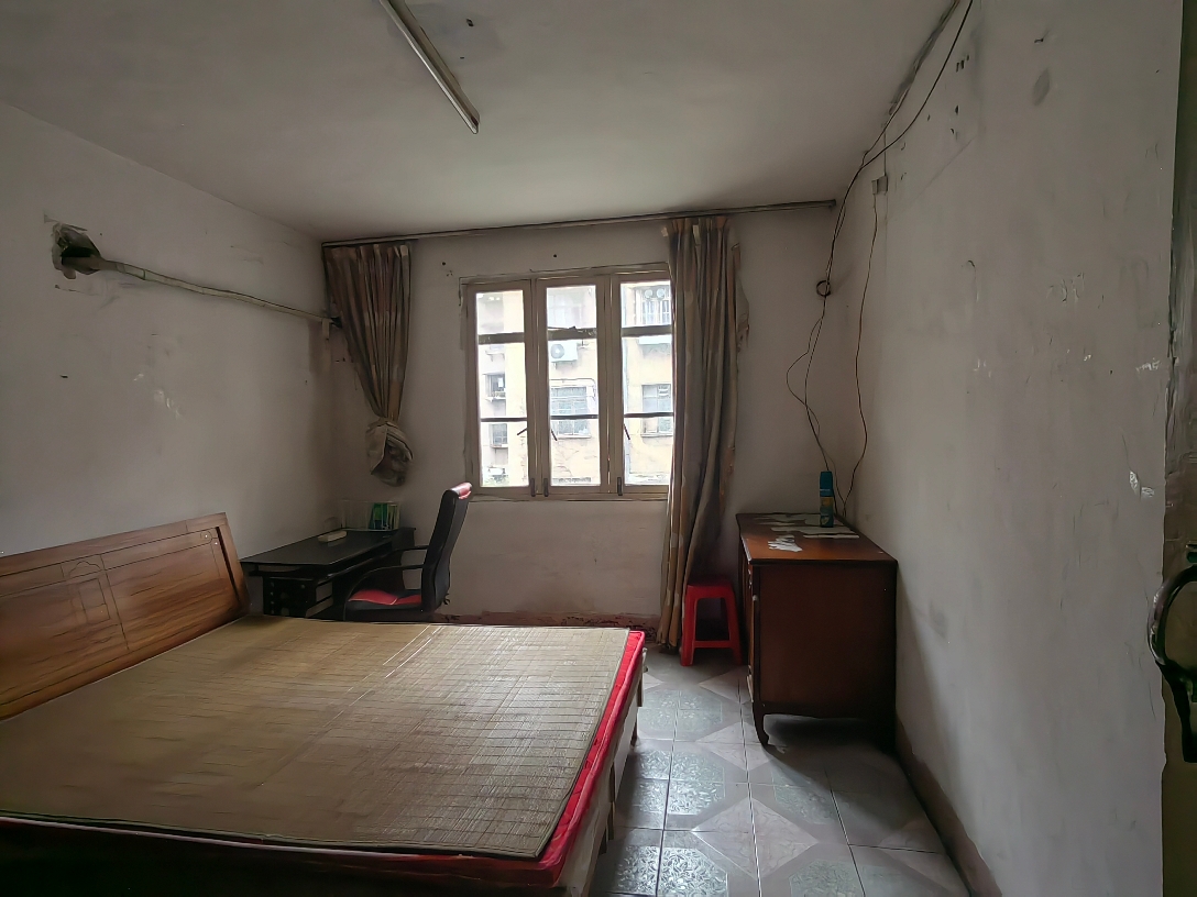 文明小区三角花园 78平 两室一厅 交通便利 配套齐全 普装出租_3