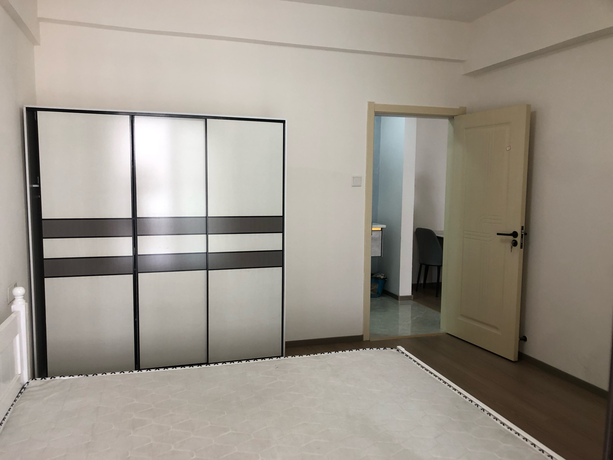 金地月伴湾四区两室两厅一卫一厨超大阳台_3