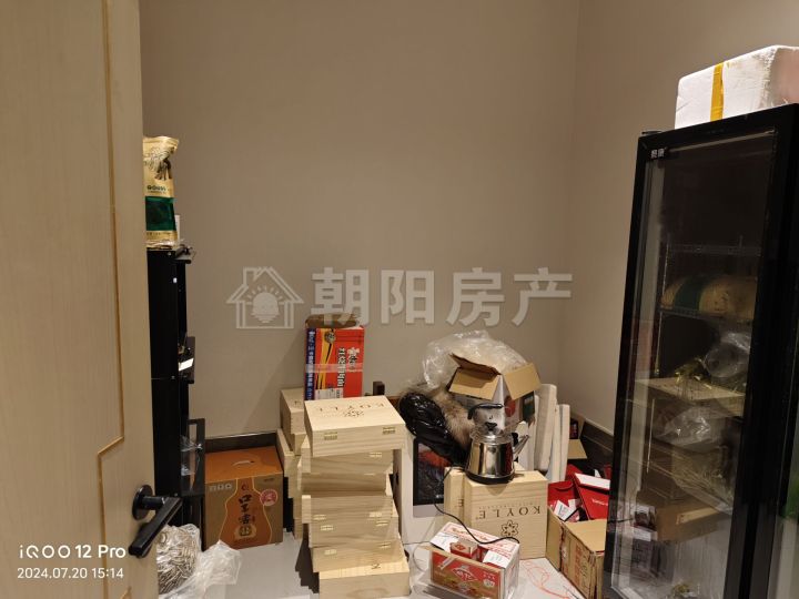 领秀南山，5室3厅，精装对外出租， 沿街的 位置好_9