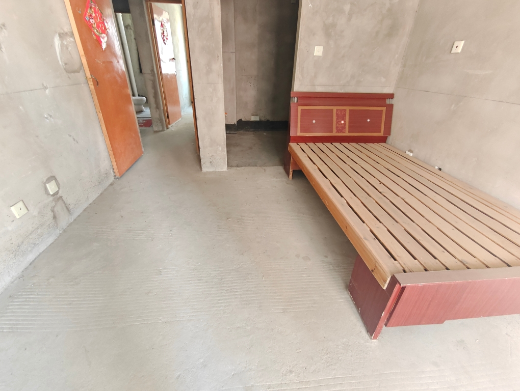 宾阳豪庭 三室两厅 一厨一卫毛坯出租_3