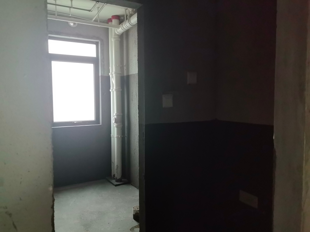 向阳苑3室2厅毛坯3房，诚心出售。_10