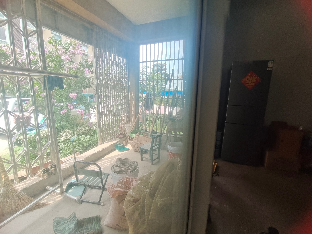 西门外西湖花园B区三室二厅毛坯出售_8