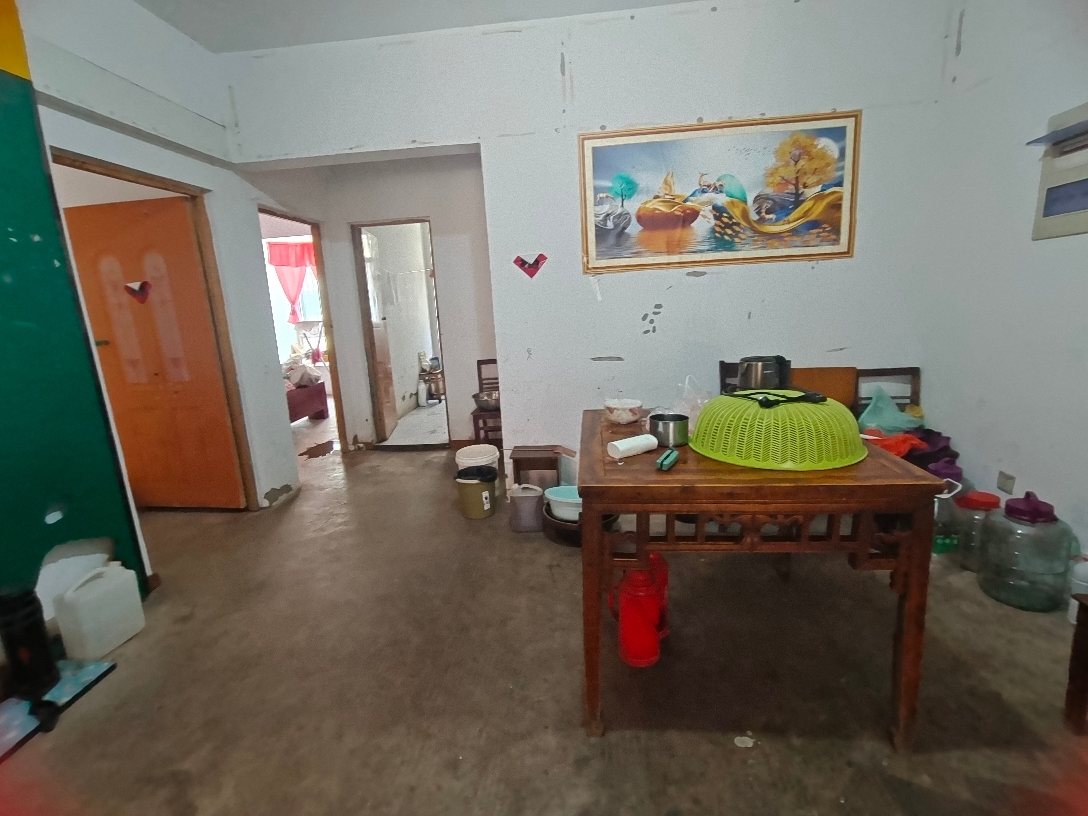西门外西湖花园B区三室二厅毛坯出售_5