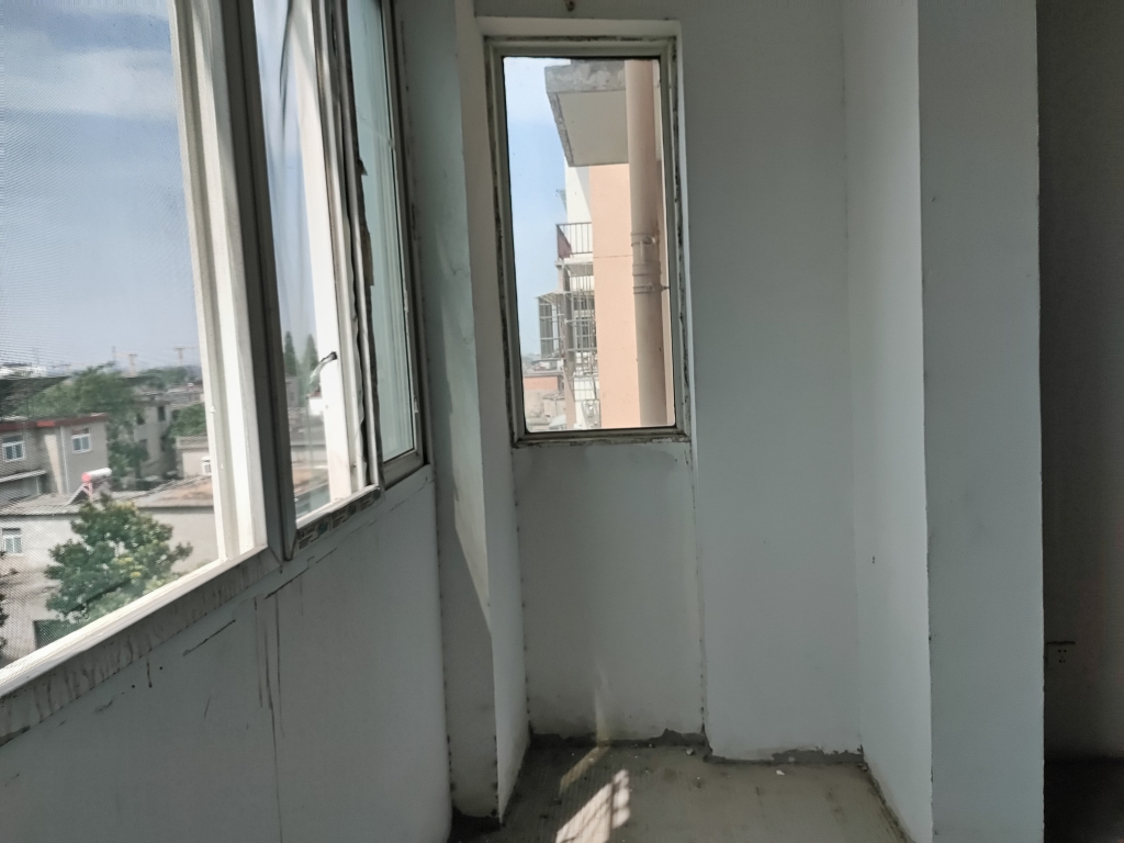出售新家园毛坯，两室一厅，谢二小新校区分校_6