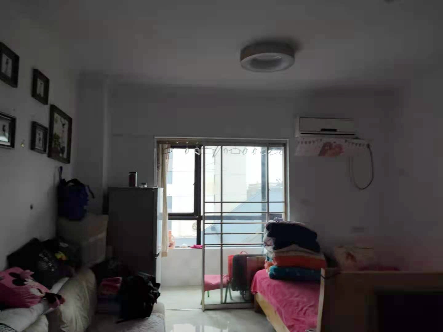 中央美域1室1厅精装出租_3
