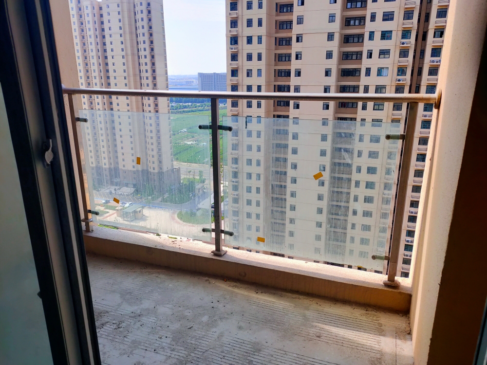 林巷安置小区 毛坯2是2厅 急售_9