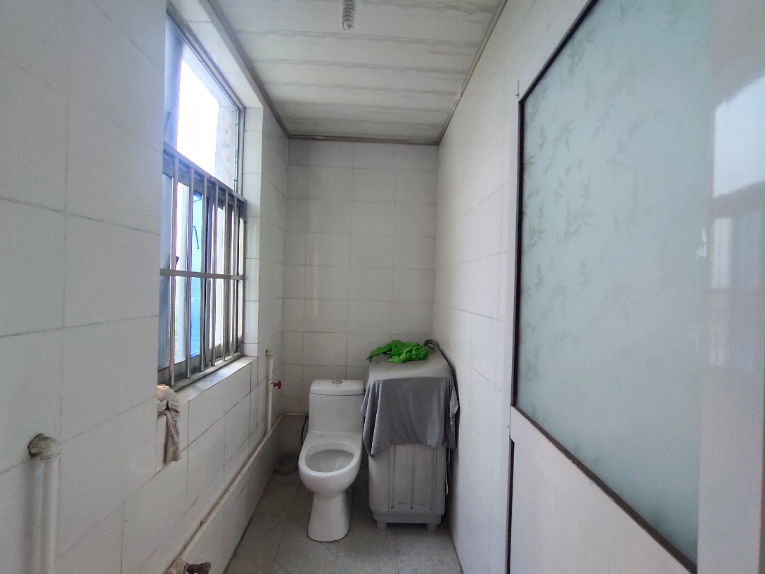 北城菜场往北卞桥头左拐自建房_4