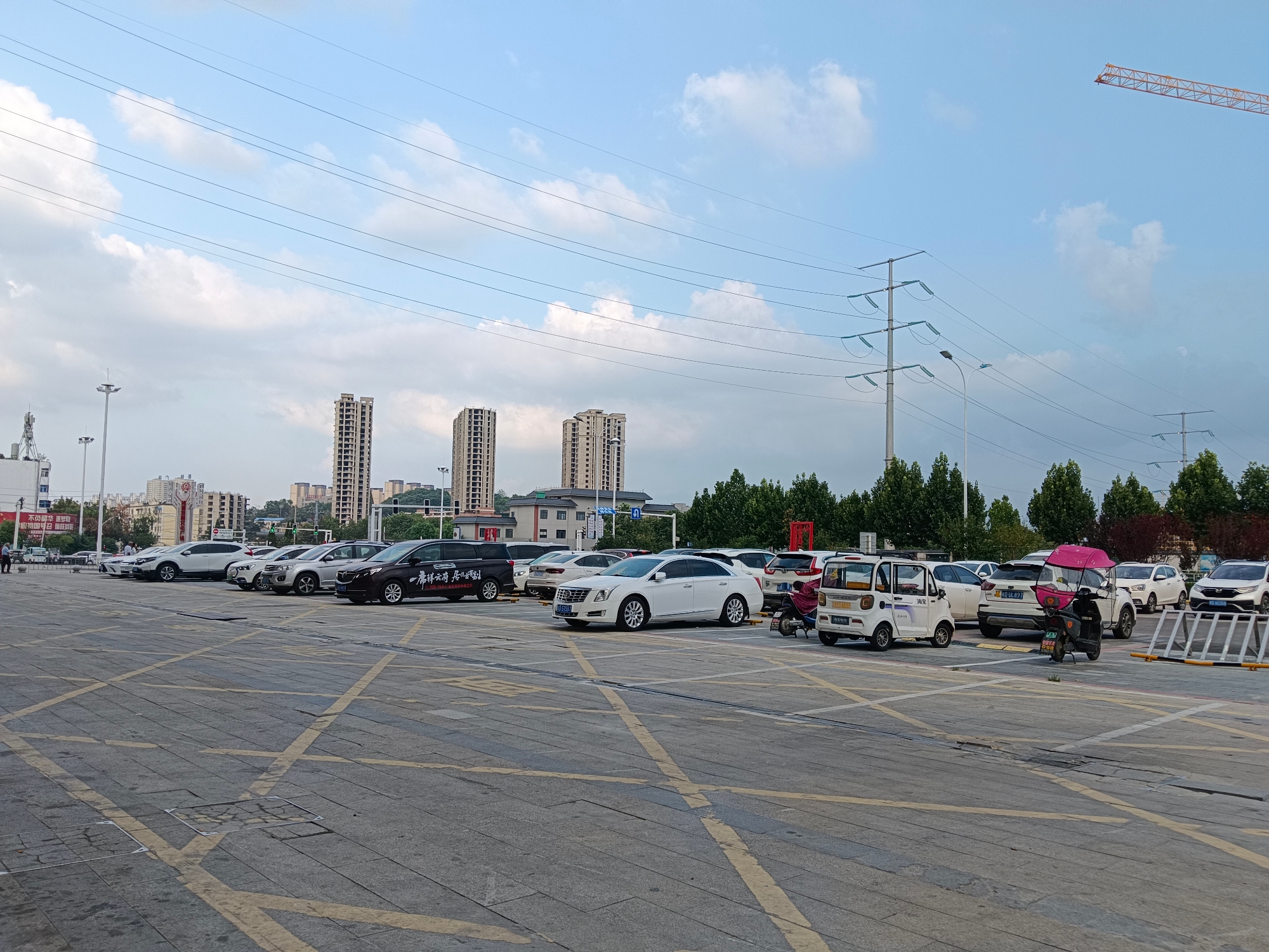 鸿朗阳光城公寓房出租，家电齐全，拎包即住！_10