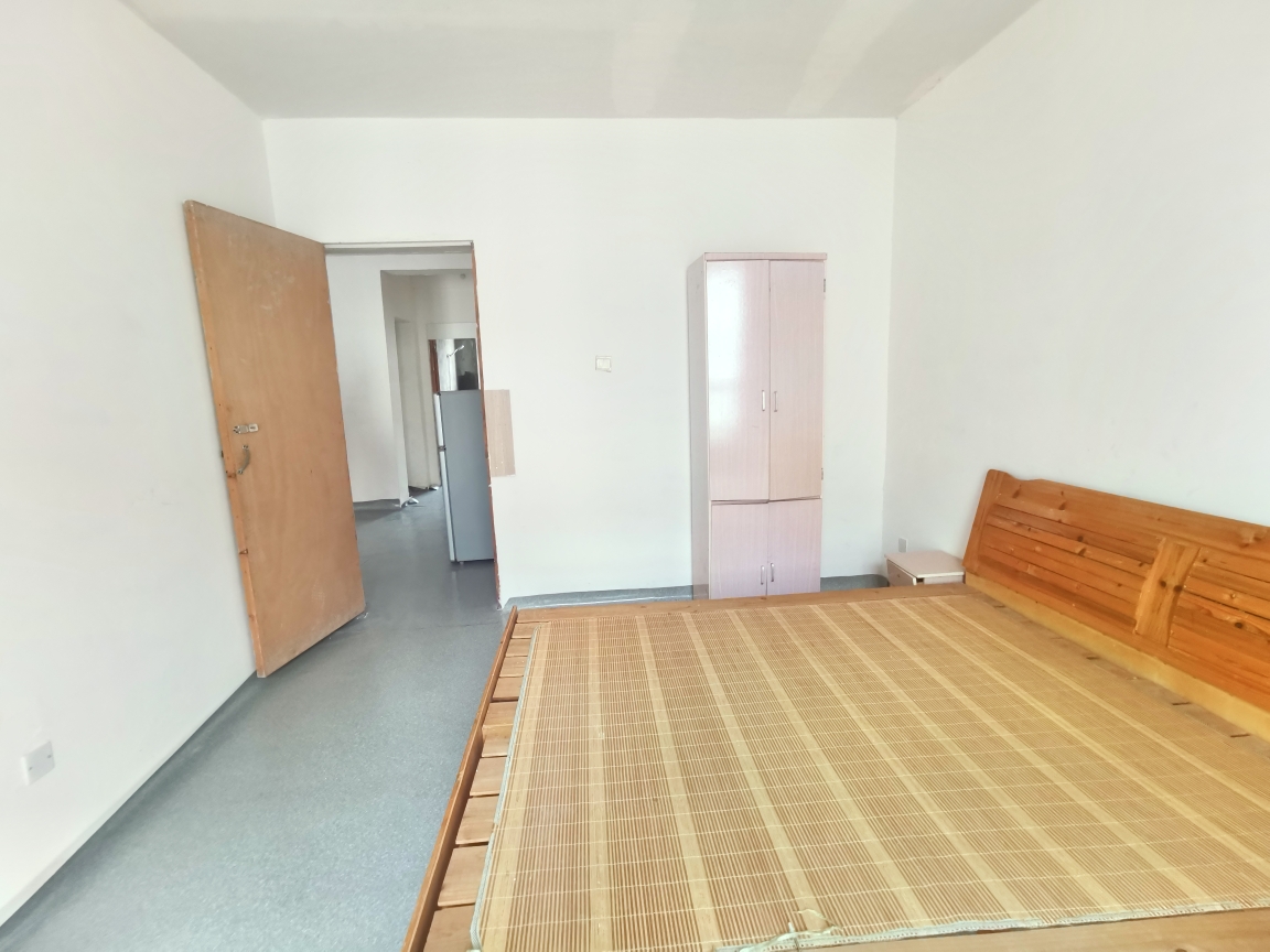 香樟苑四期 3室2厅 毛坯 出售_3