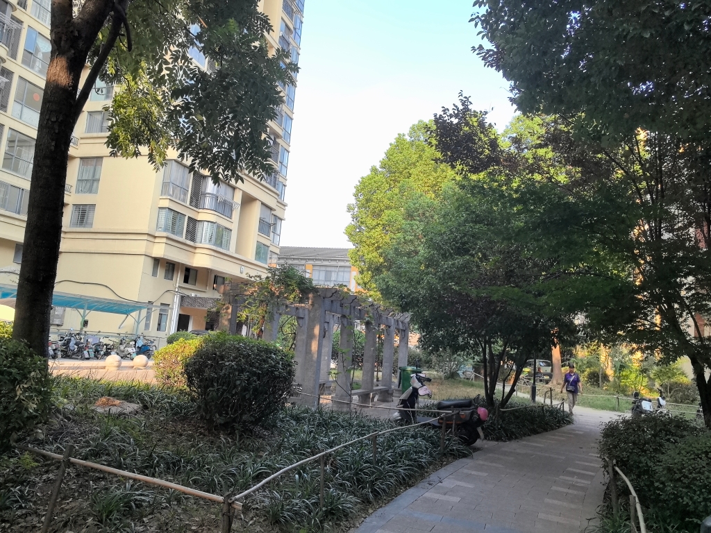 西湖春天 124平 南北通透三室二厅 满五唯一 毛坯房_10