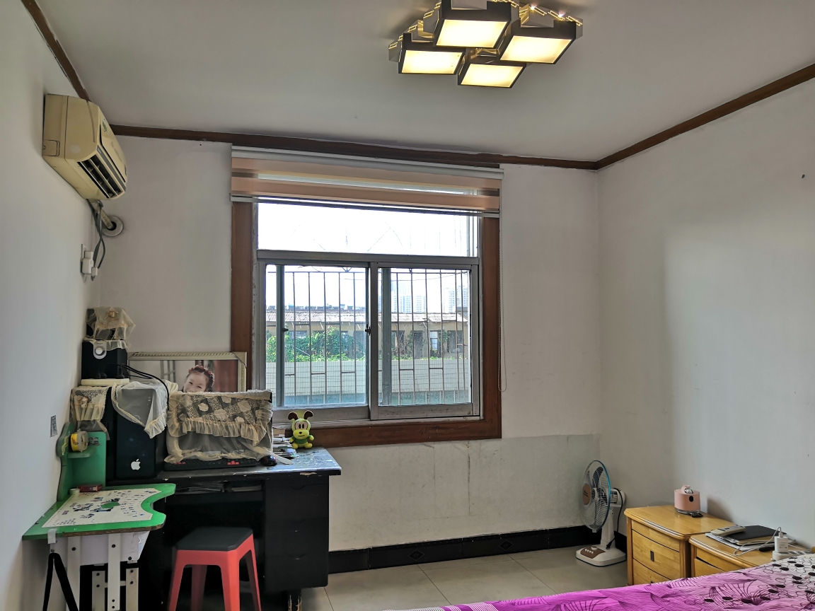 公园小区两室一厅普装出售_4