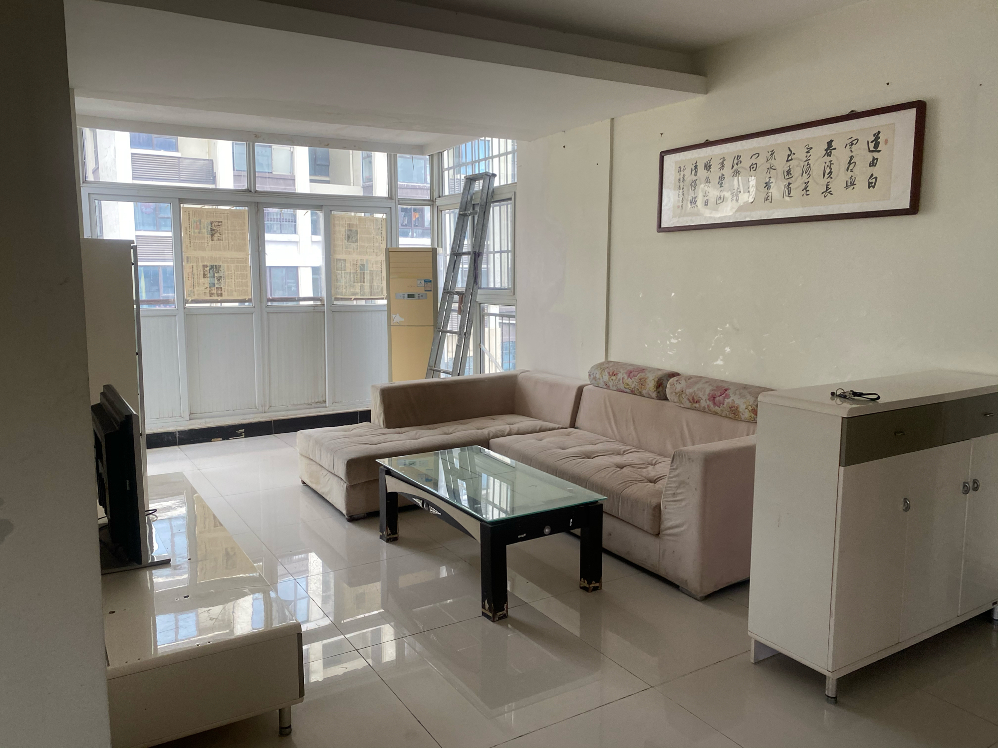 公安小区 3室2厅 精装 出租 家具家电齐全 拎包即住_1