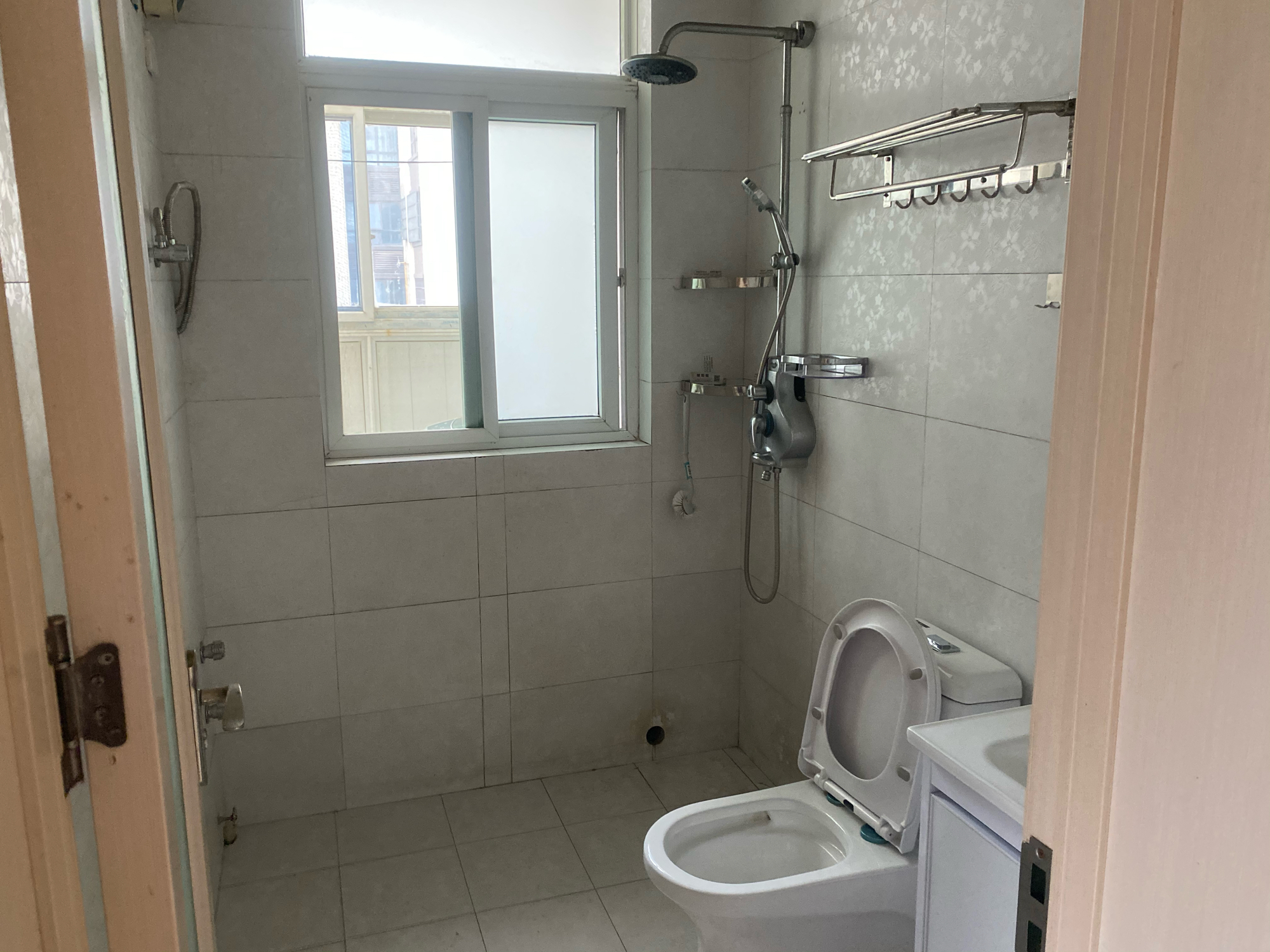 公安小区 3室2厅 精装 出租 家具家电齐全 拎包即住_6