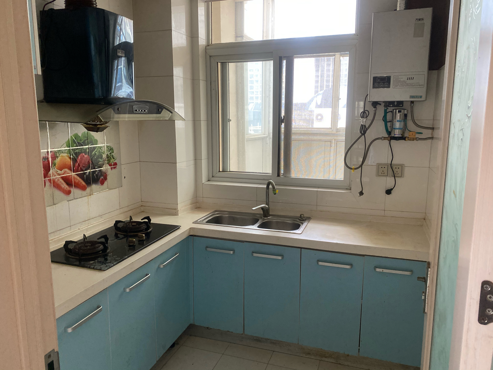 公安小区 3室2厅 精装 出租 家具家电齐全 拎包即住_5