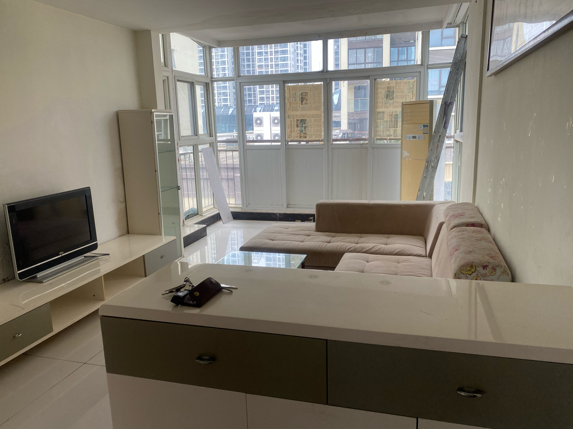 公安小区 3室2厅 精装 出租 家具家电齐全 拎包即住_2