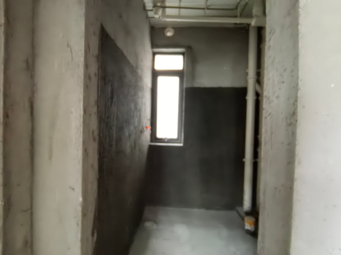 向阳苑毛坯两室两厅吉房出售_9