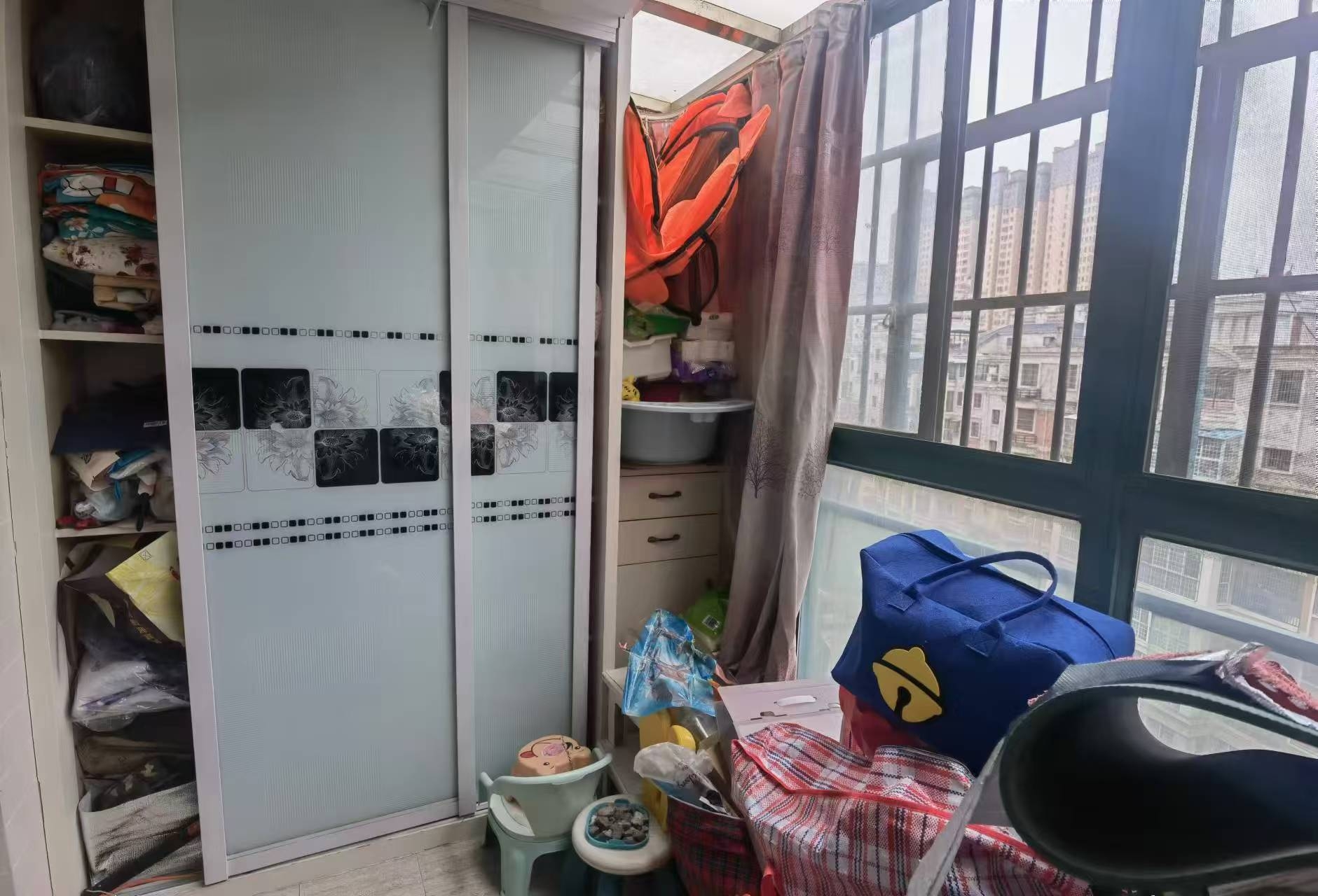 银鹭万树城组团一 精装两室吉房出售 _7