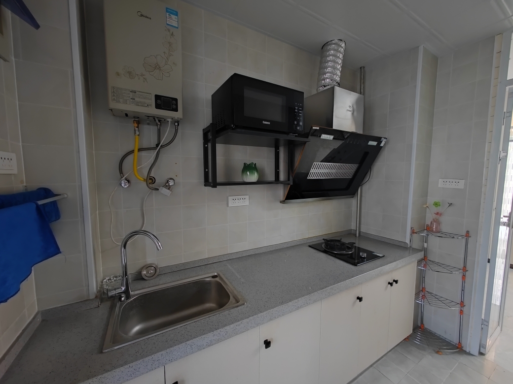 广弘城公寓设施齐全，空调两台_7