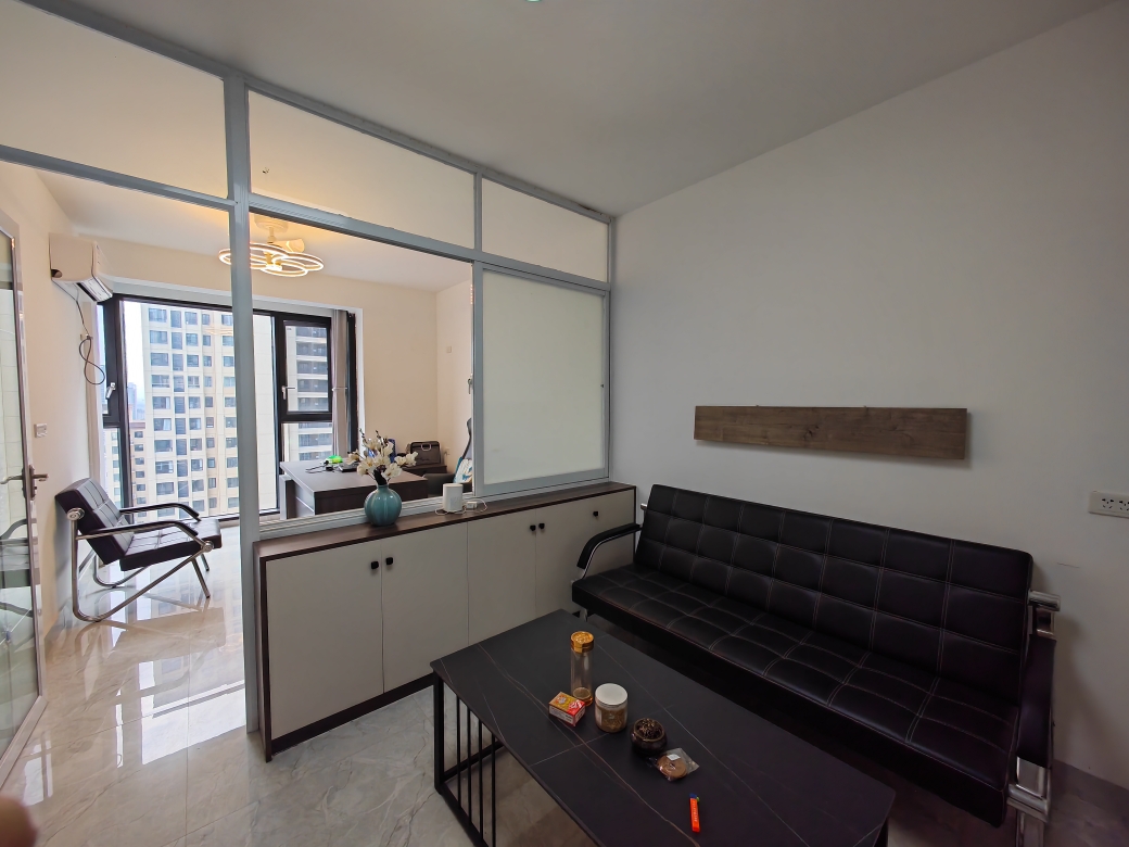 广弘城公寓设施齐全，空调两台_6