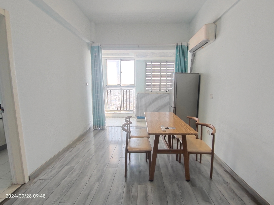 万达精装修小公寓拎包入住急售_5