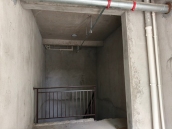龙泉苑 69平 南向临街商铺 交通便利