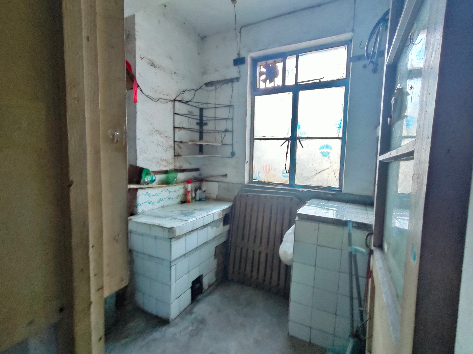 谢一小学区房2室1厅，简装房，地势好，两卧朝南，黄金地带_6