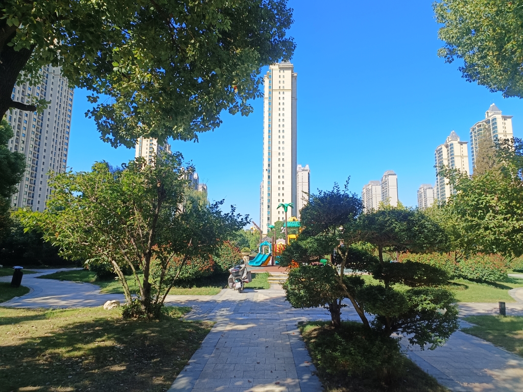 恒大绿洲精装两室两厅配套齐全拎包入住 看房方便_12