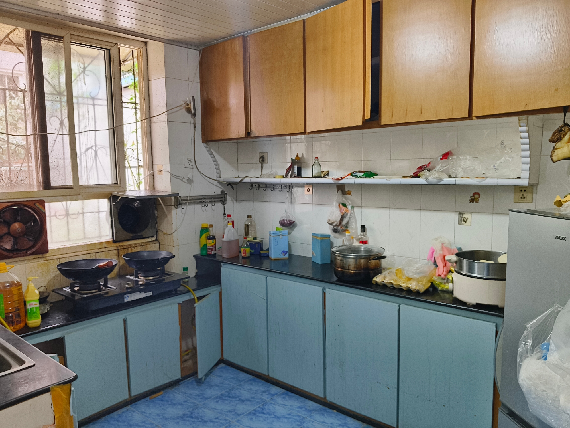 建委小区两室两厅精装修房出售_4