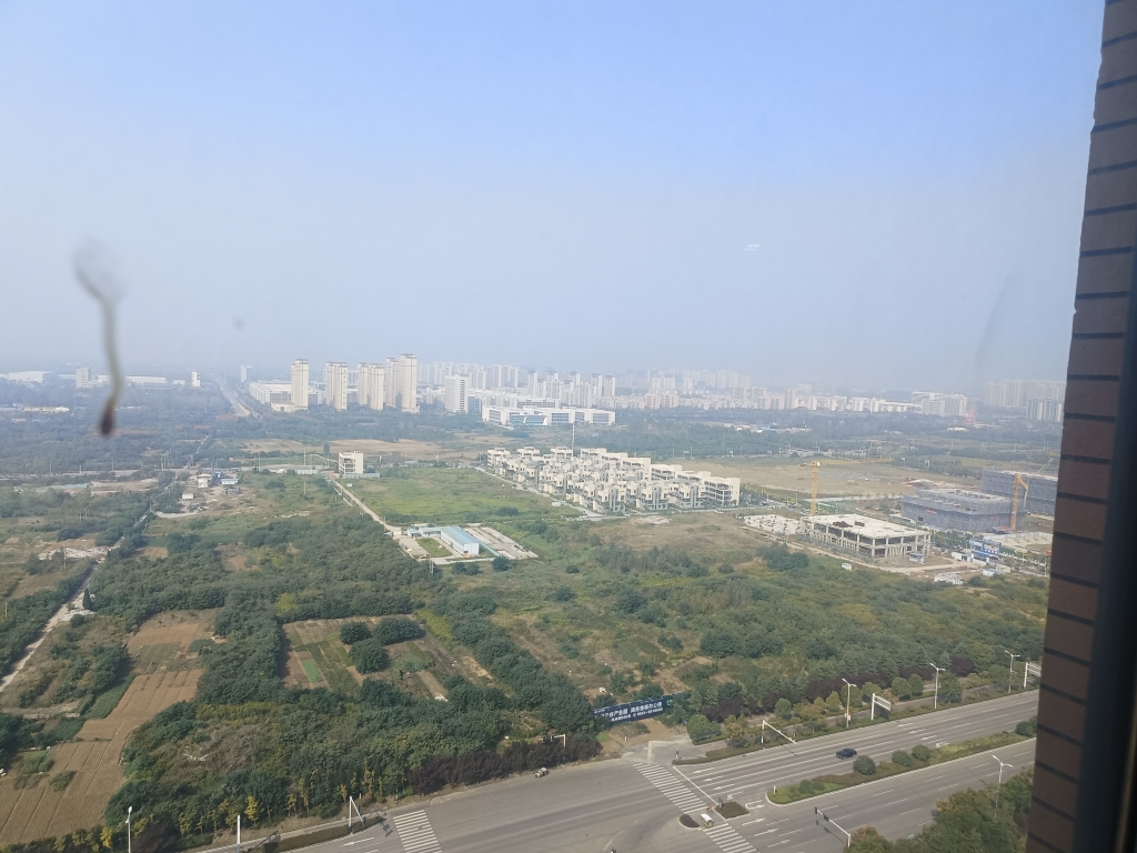 英伦联邦毛坯朝南公寓 一室一厅 诚心出售_9