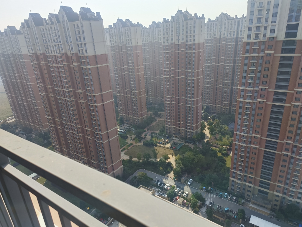 英伦联邦毛坯朝南公寓 一室一厅 诚心出售_6