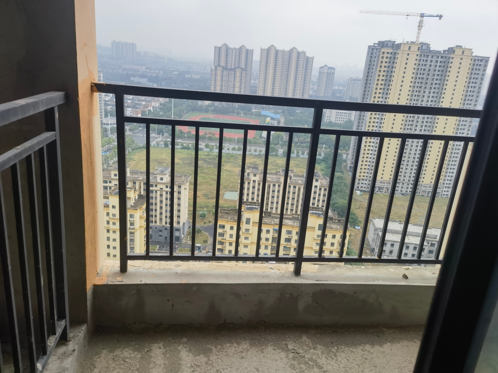 金恒雅苑毛坯两室生活方便_7