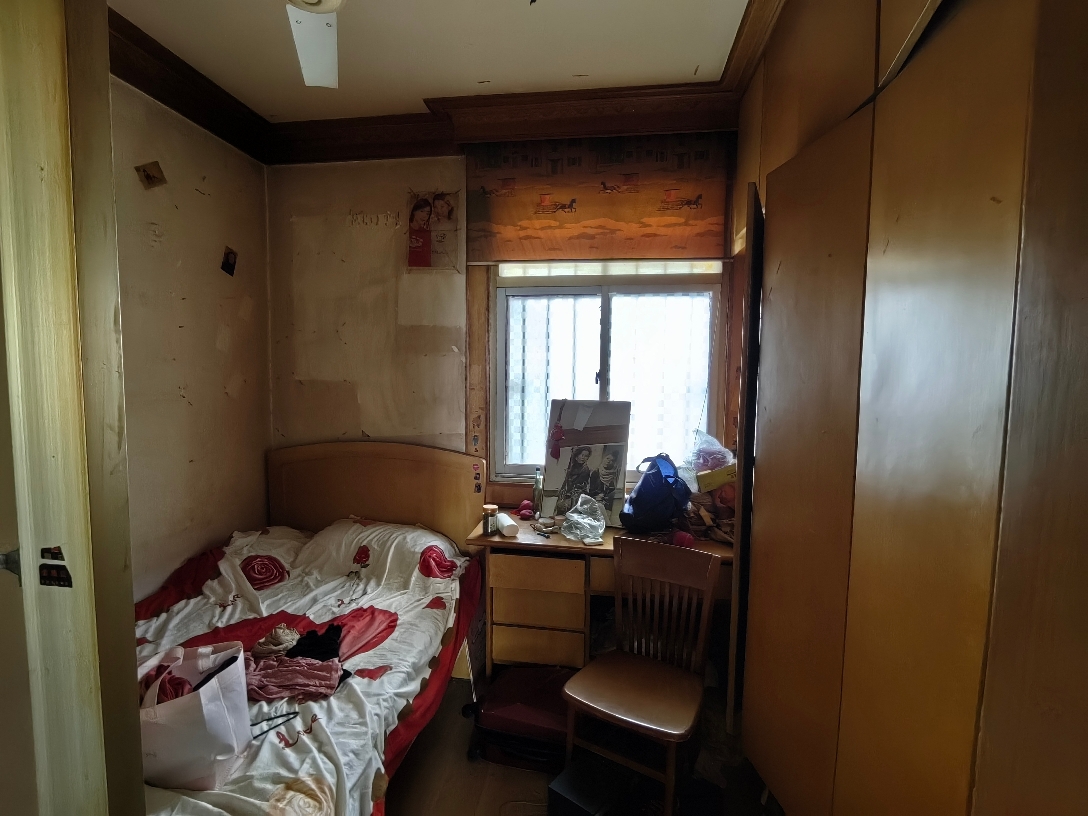 泉林村 三室一厅 二楼 简装出售_2