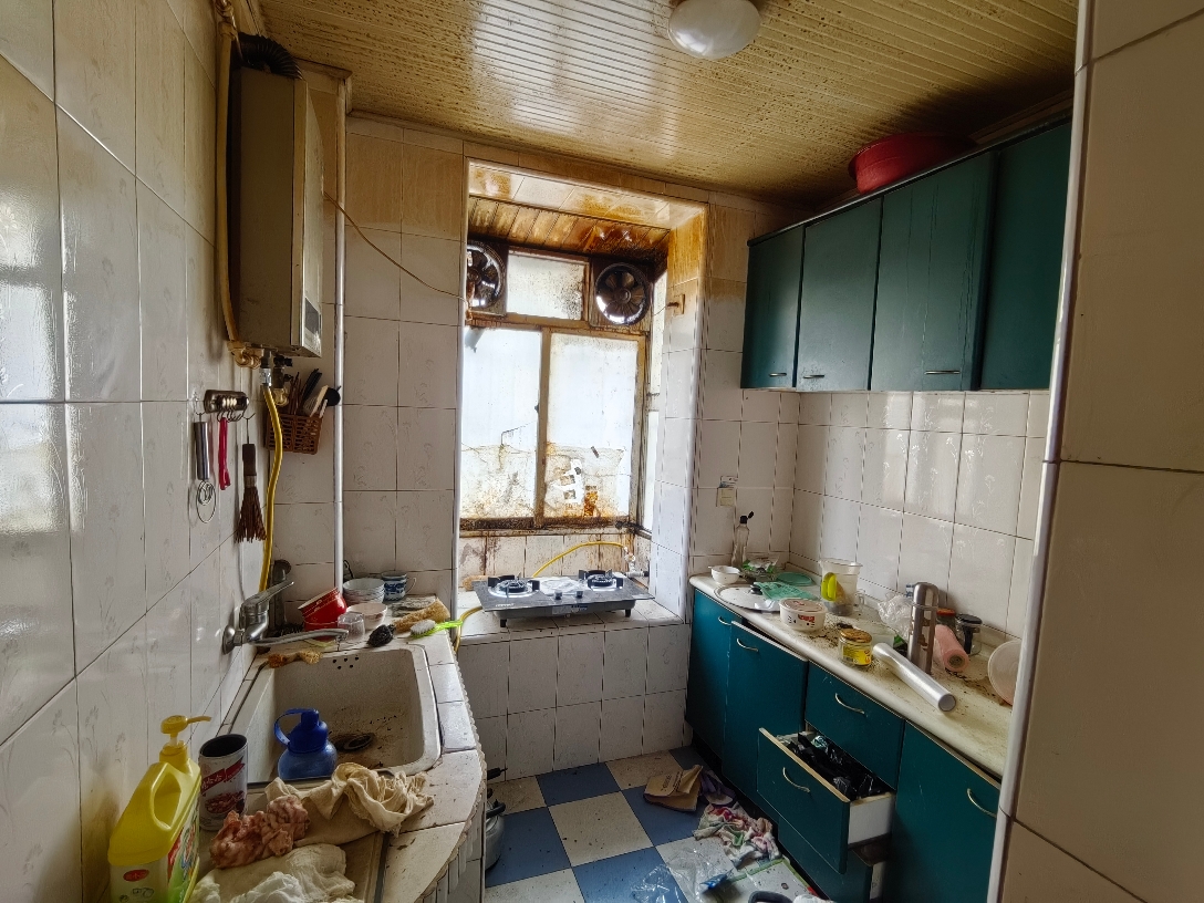 泉林村 三室一厅 二楼 简装出售_6