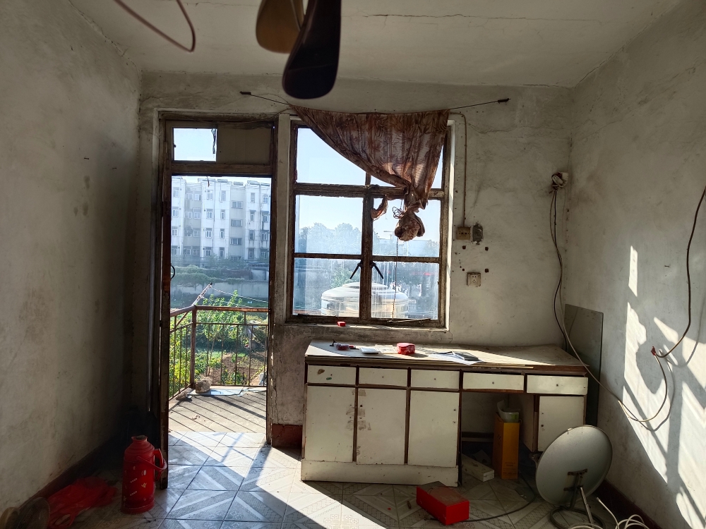 谢家集区望峰岗靠山村2室1厅出租学区六中_4
