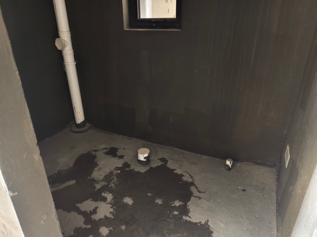 铂悦府三室两厅一厨一卫毛坯房不满两年_8