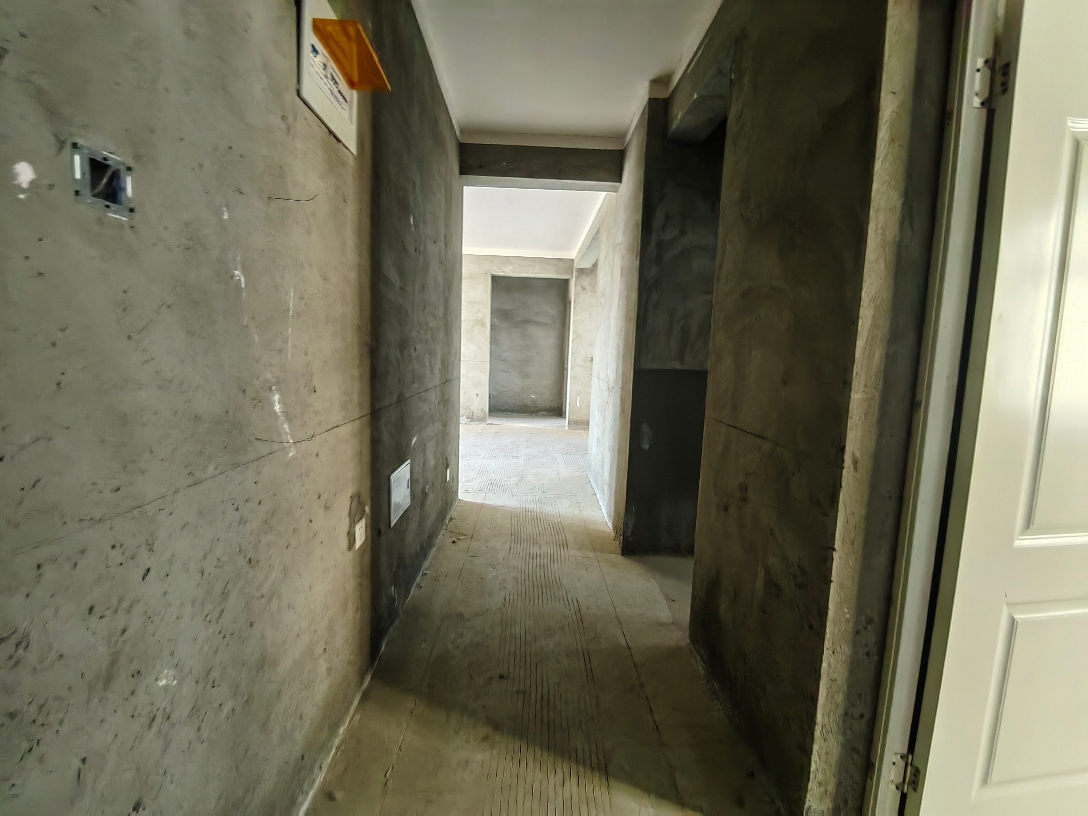三室两厅 看房方便 诚心出售_13