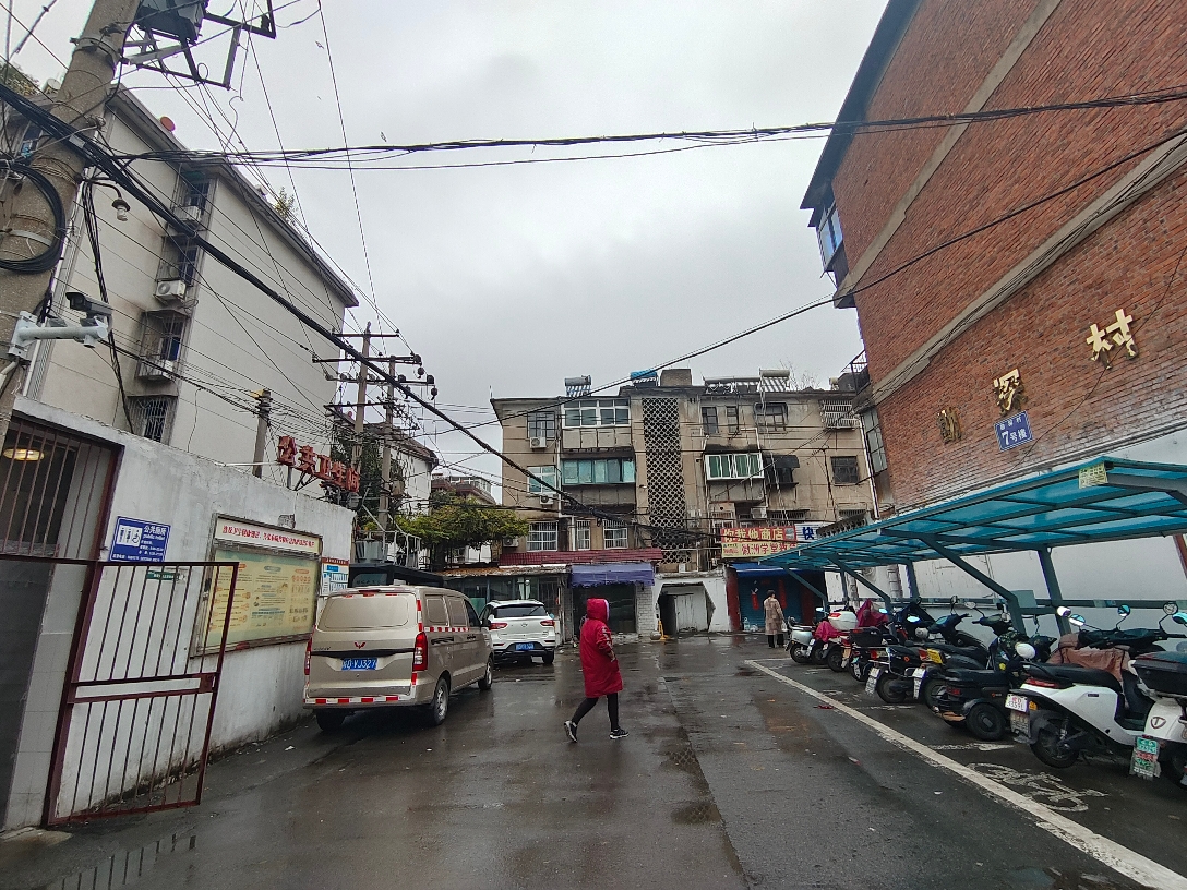 出售勘探村2楼简装房有个小平台_12