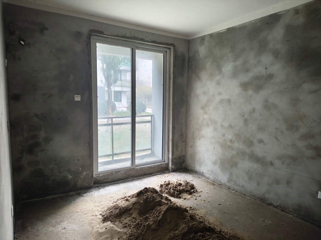新袁庄B区 99平 三室两厅 交通便利学区房 毛坯采光好_4