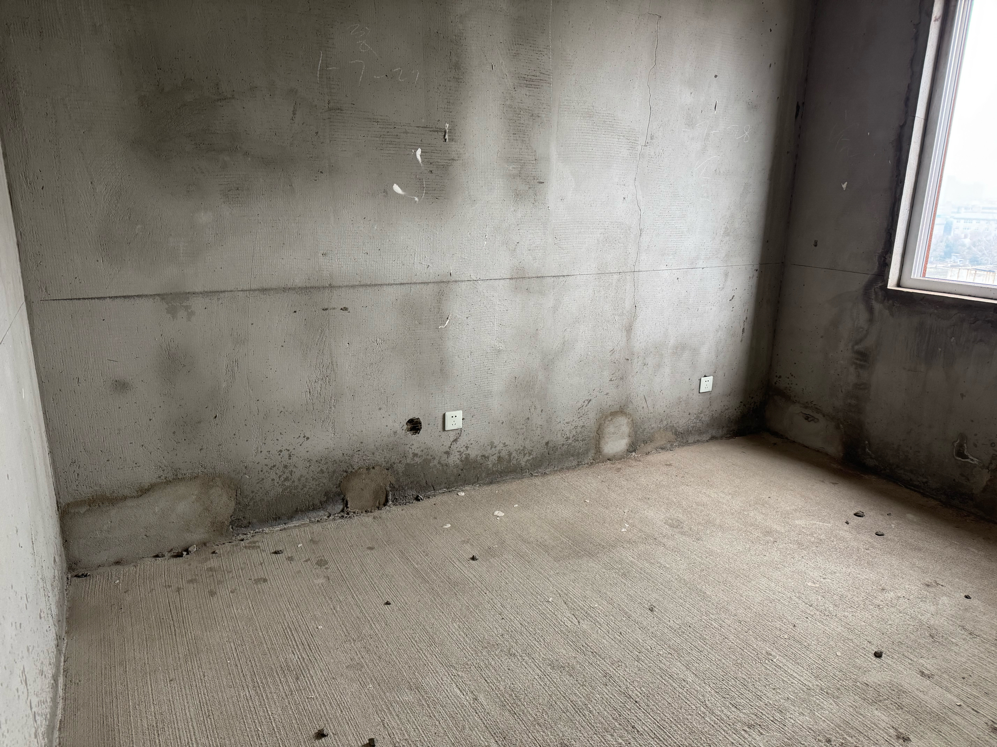 万盛阳光城市两室两厅毛坯急售_4