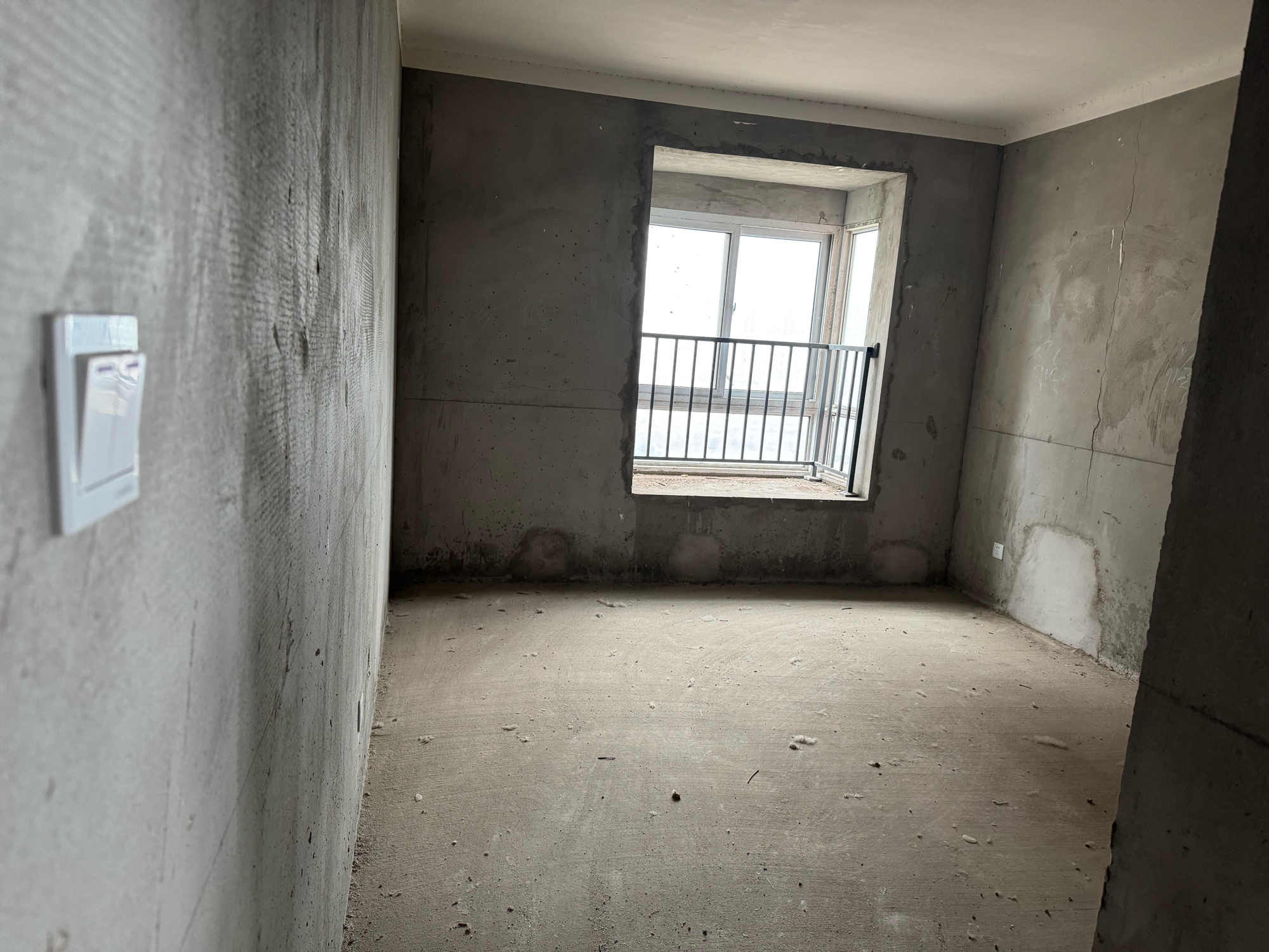 万盛阳光城市两室两厅毛坯急售_5