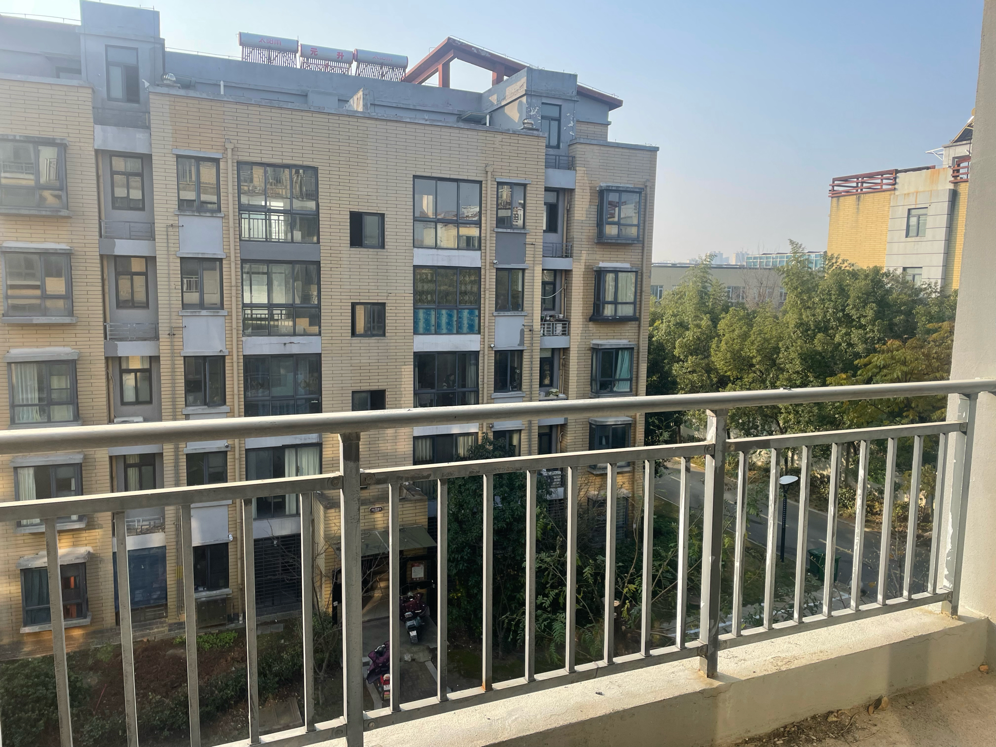 半山家园二期3室2厅毛坯出售_6