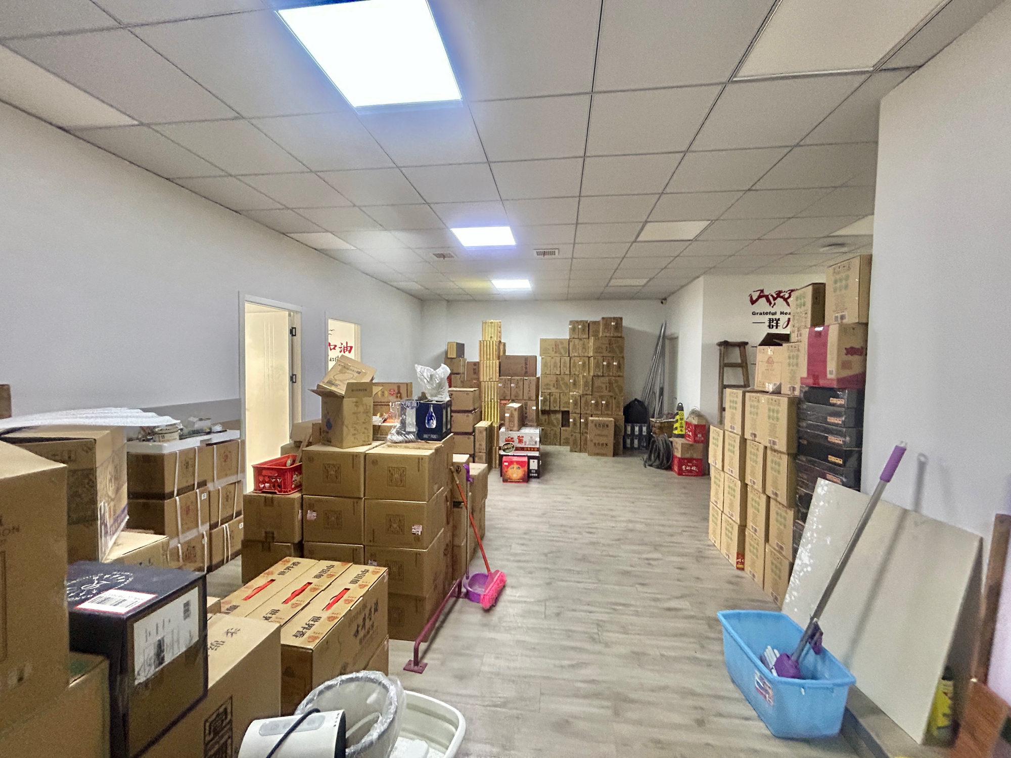 广场北路 信谊楼下烟酒店 门面房对外出售_6