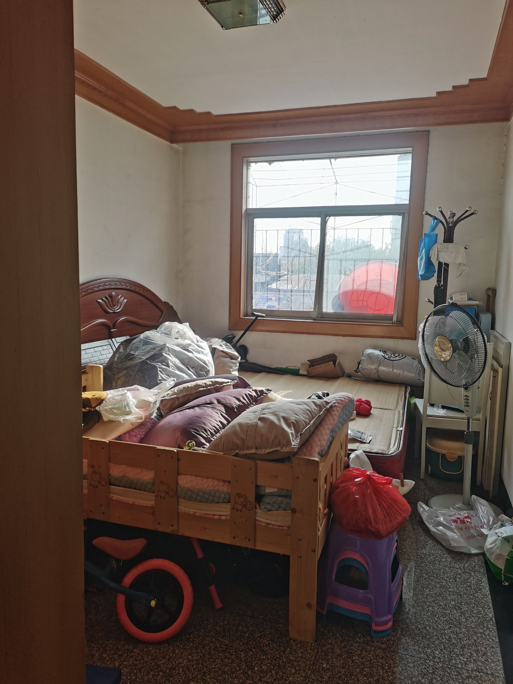 公交站家属楼_20
