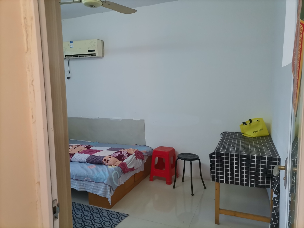 建筑一公司家属楼 大润发对面 2室 东西齐全_6