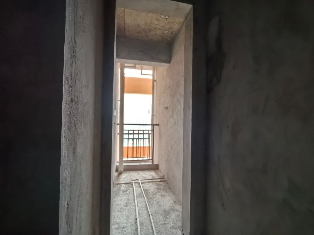 金恒雅苑毛坯两室两厅交通便利_8