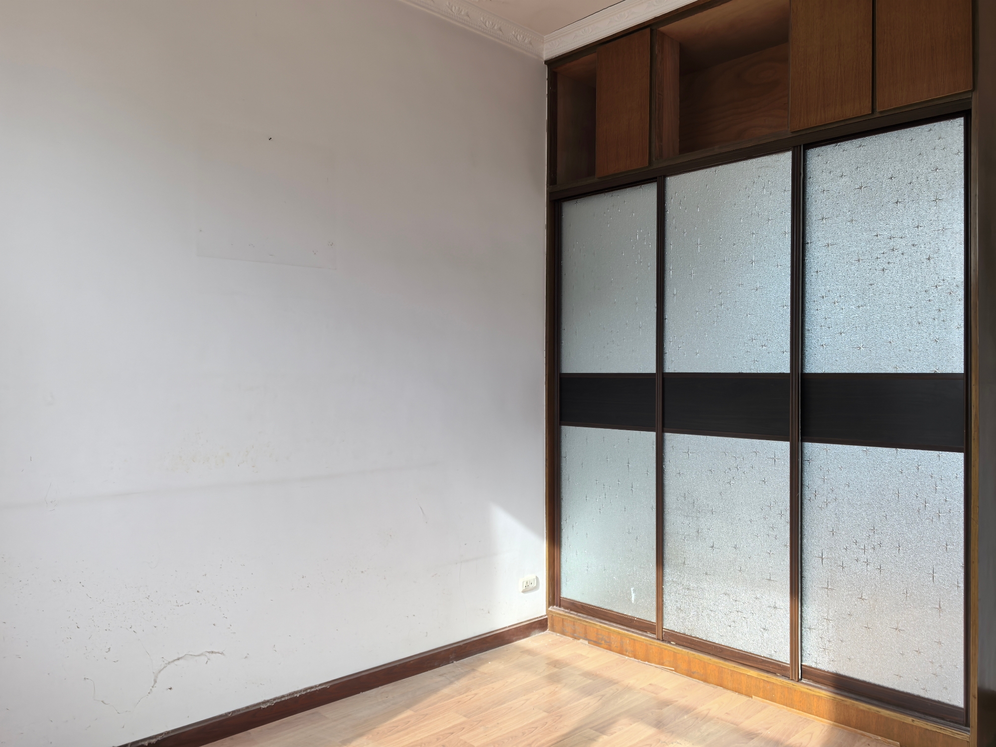 香格里拉综合楼2室2厅精装亏本出售_8