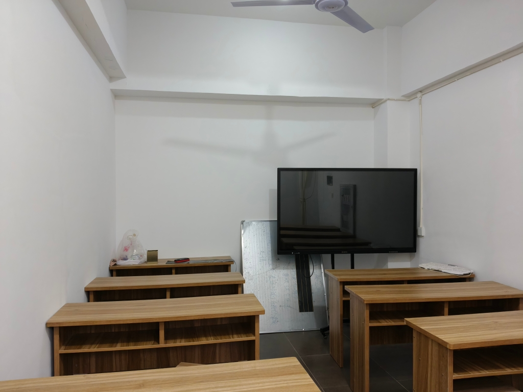 惠利商贸街 110平社区商铺 优质地段 普装出租_8