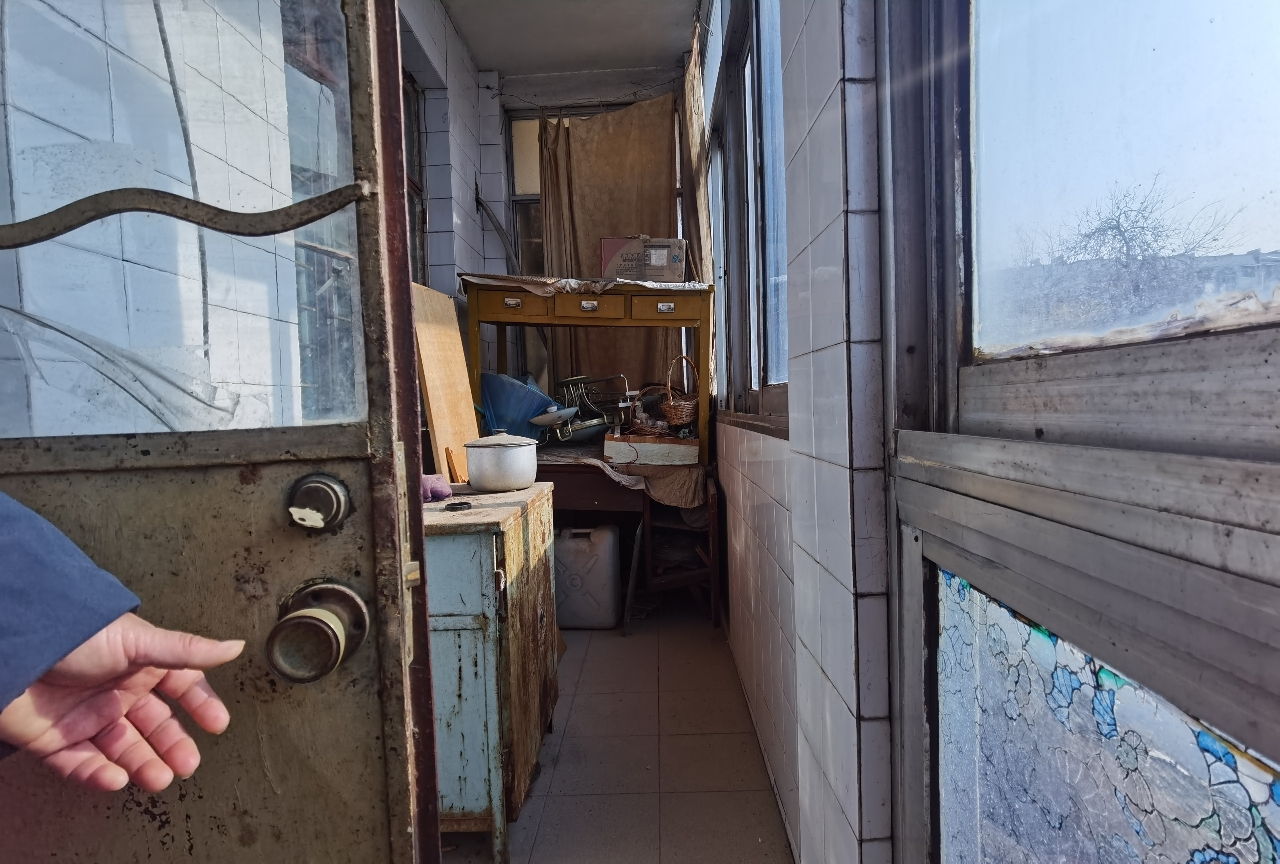 化建村3室0厅75平米出租_12
