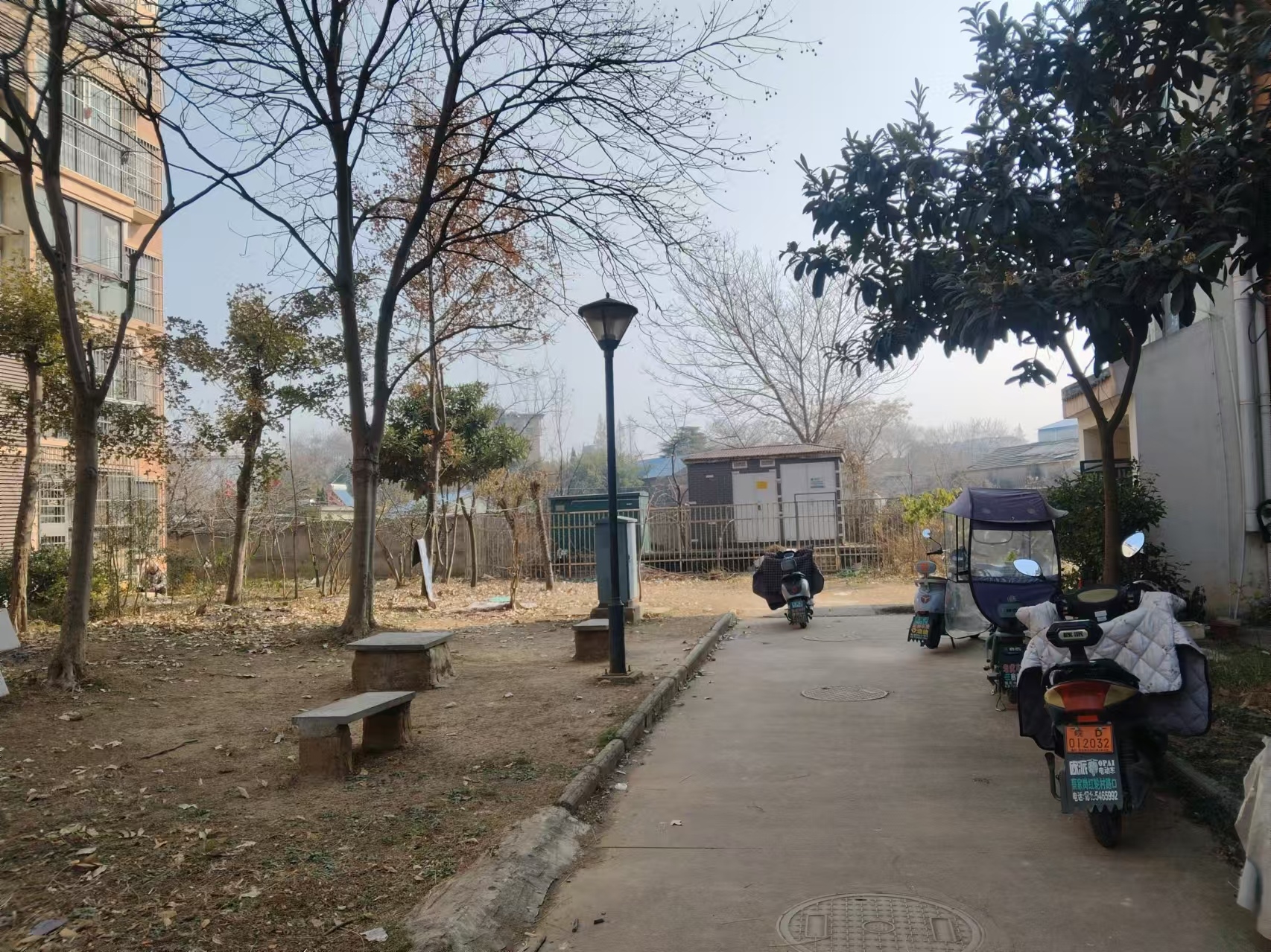 李郢孜新村C区70平简装2室1厅有证急卖_12