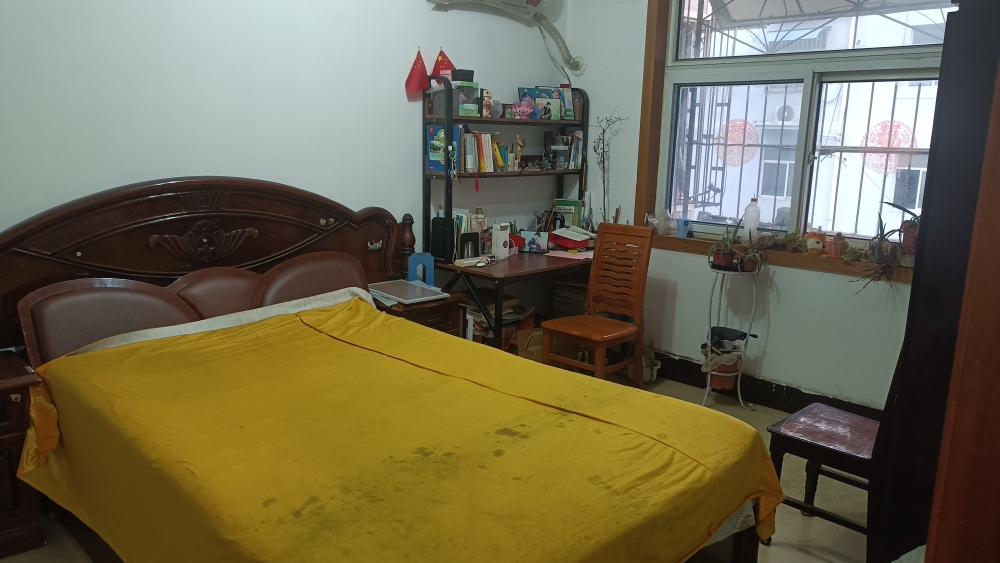 妇幼保健院 105平 三室一厅 南北通透 交通便利_2